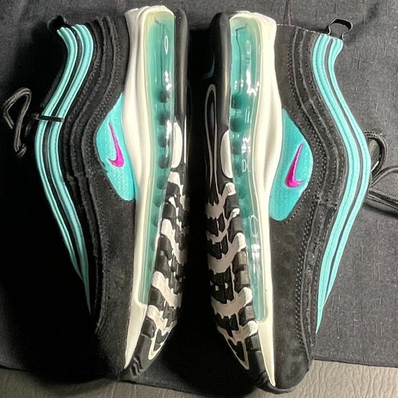 Nike Air Max 97 Black Hyper Violet 921522-015 sz 4.5Y EUC - Picture 4 of 7